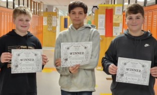 East Forest 7th Grade Students Compete in Novel Contest