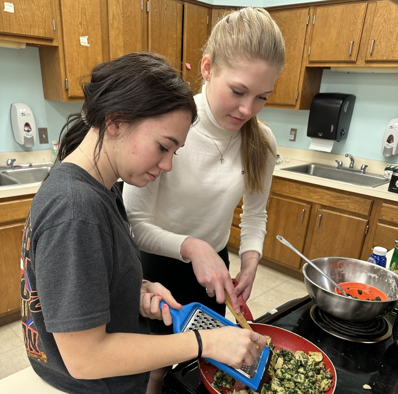 East Forest Students Learn Gluten-Free Cooking
