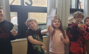 East Forest Elementary Students Building a Kinder Community