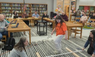 East Forest Students Learn Tinikling Dance~