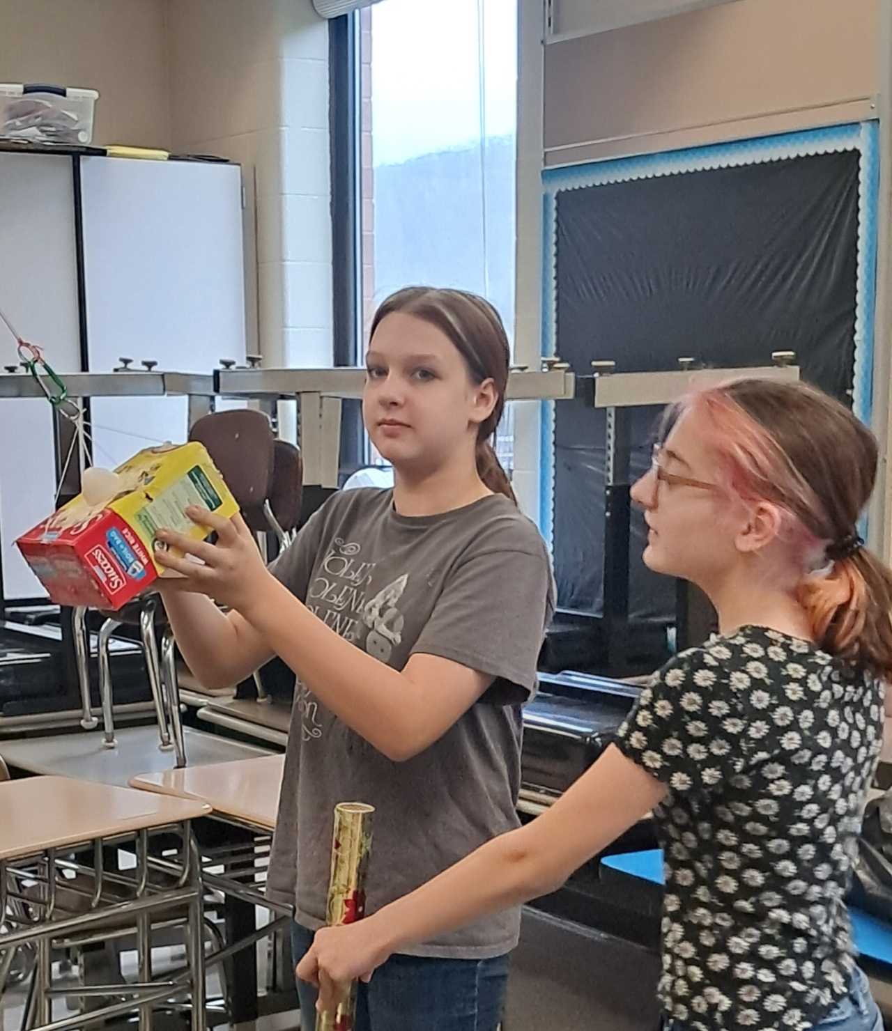 West Forest Sixth-Grade Students Compete in Egg Elimination Project