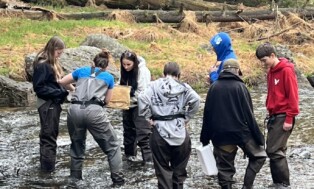 East Forest Students Celebrate Earth Day~