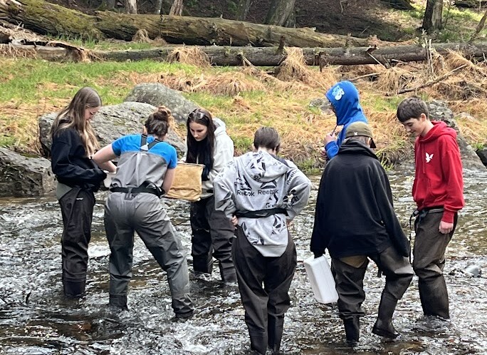 East Forest Students Celebrate Earth Day~