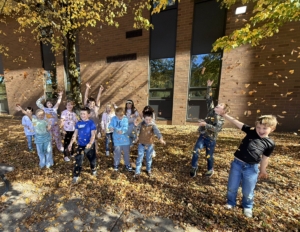 WF 2nd grade in leaves